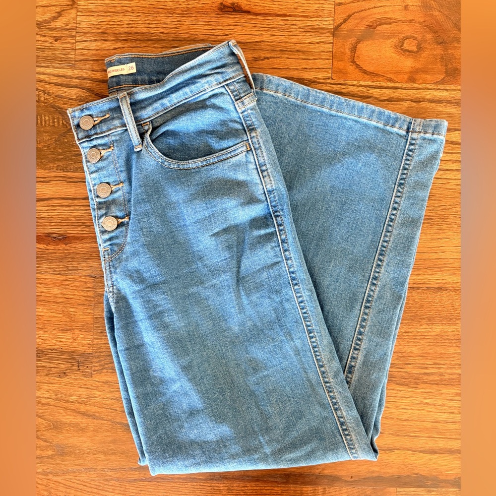 levi’s jeans